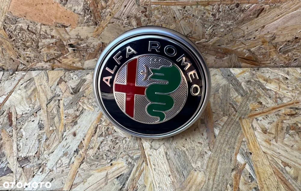 Emblemat Guzik Mikro styk Przycisk Klapy Bagażnika Tył Alfa Romeo Giulietta Mito 159 - 1