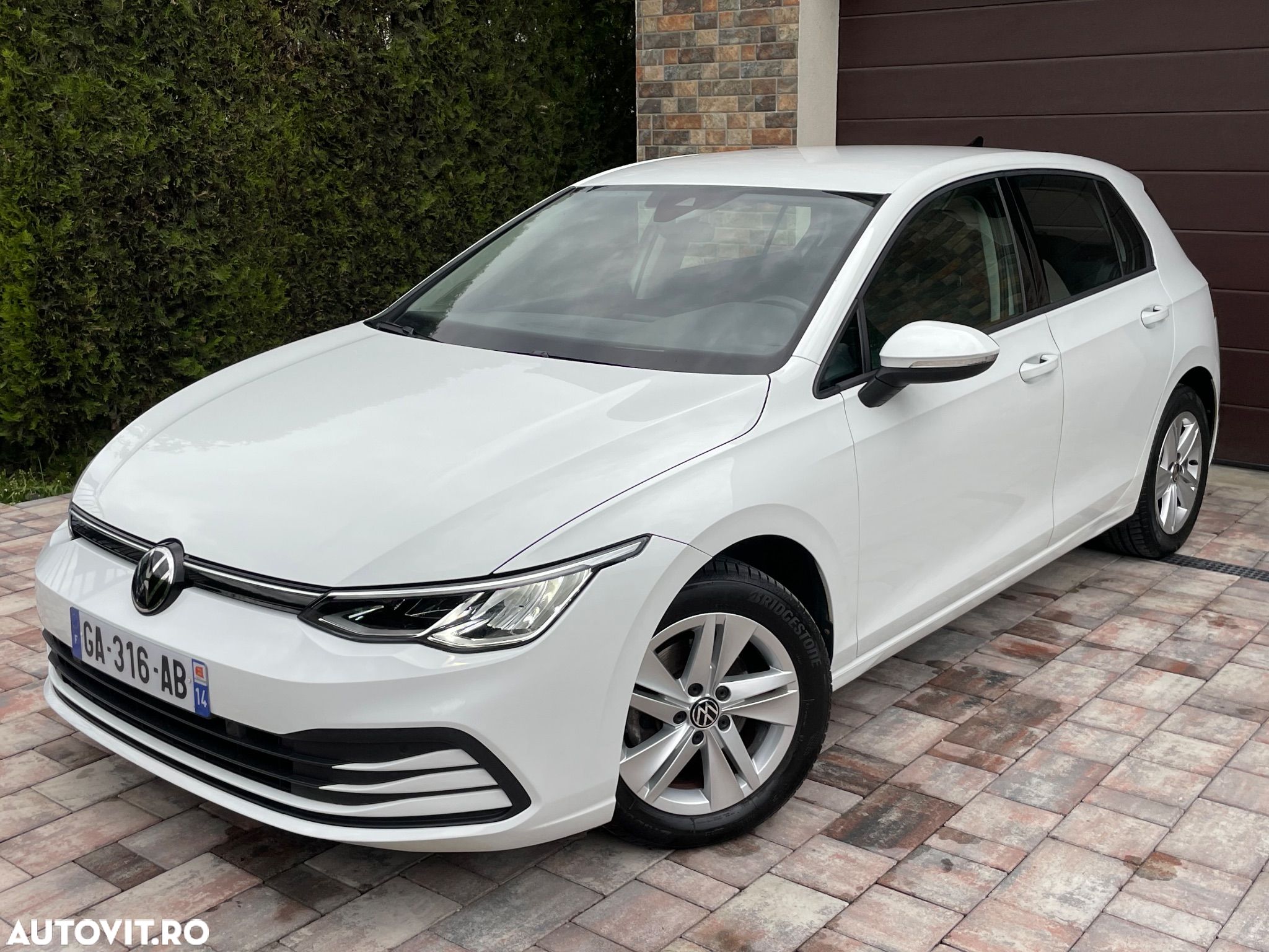 Volkswagen Golf 1.5 TSI Highline - 1