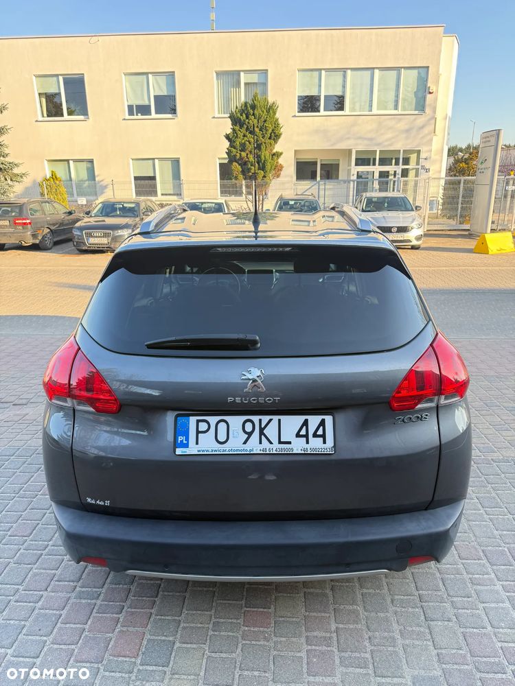 Peugeot 2008 1.2 Pure Tech Style - 3