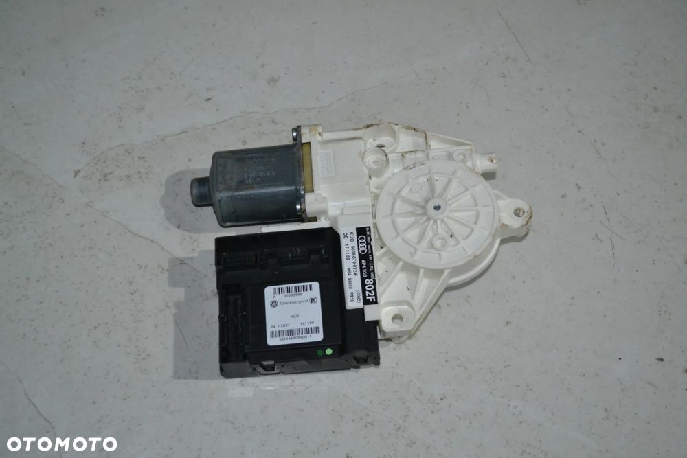 AUDI A3 8P LIFT SPORTBACK SILNICZEK MODUŁ SZYB TYŁ TYLNY PRAWY 8P4959802F