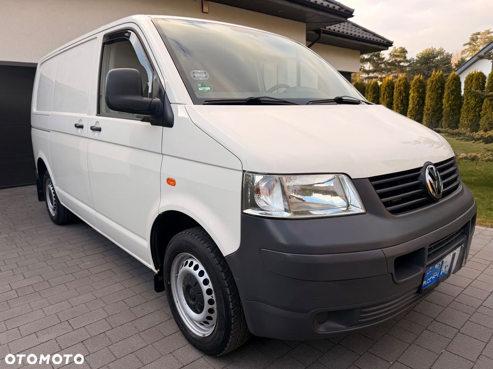 Volkswagen Transporter - 1