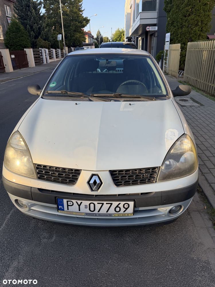 Renault Clio - 2