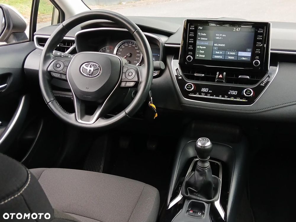 Toyota Corolla - 24
