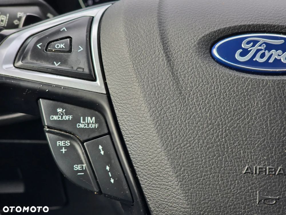 Ford S-Max 2.0 TDCi 4WD Titanium PowerShift - 26