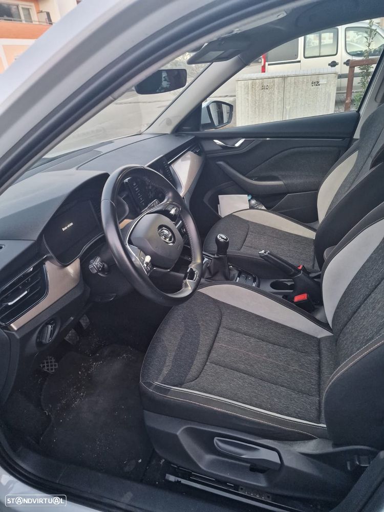 Skoda Kamiq 1.0 TSI - 10