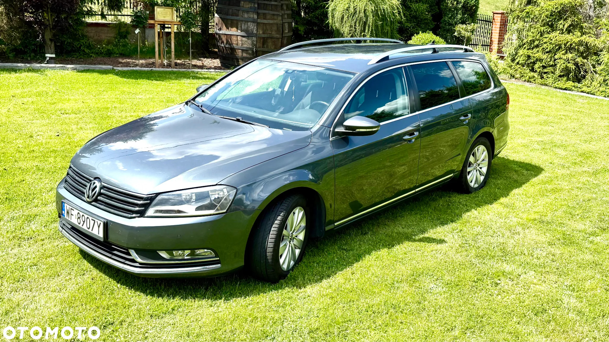 Volkswagen Passat 1.6 TDI DPF BlueMot Comfortline - 2