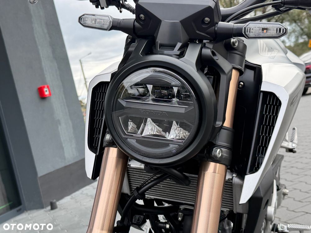 Honda CB - 38