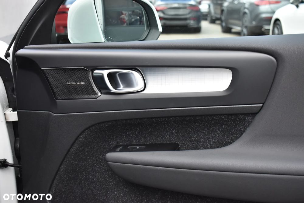 Volvo XC 40 T3 - 16
