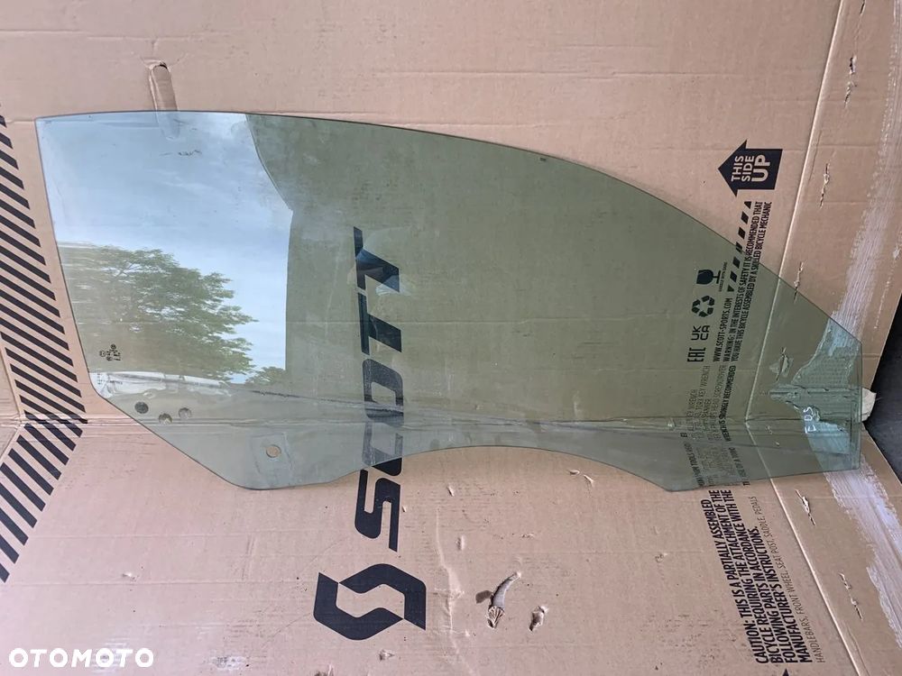 Szyba prawy przód przednia prawa VW EOS AS2 07r 1Q0815202A - 1