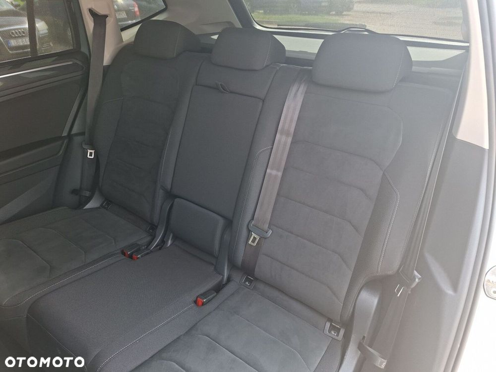 Volkswagen Tiguan Allspace 2.0 TSI 4Mot Elegance DSG - 16