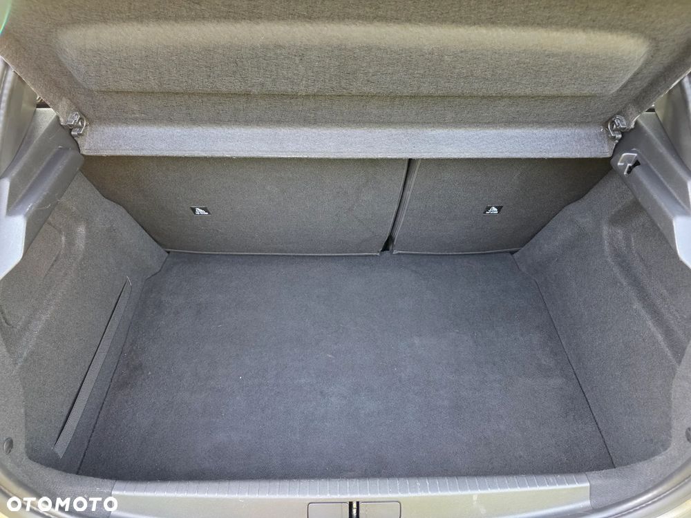 Peugeot 208 1.2 PureTech Allure S&S - 18