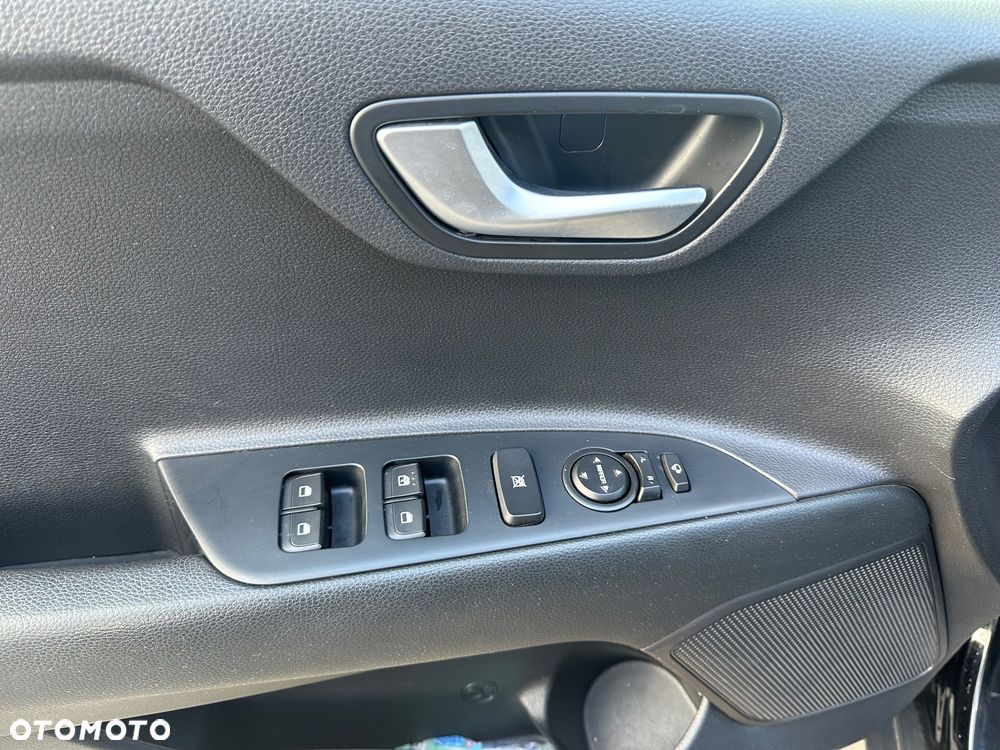 Kia Stonic - 37