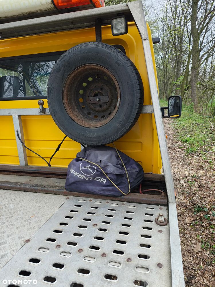 Mercedes-Benz Sprinter - 4