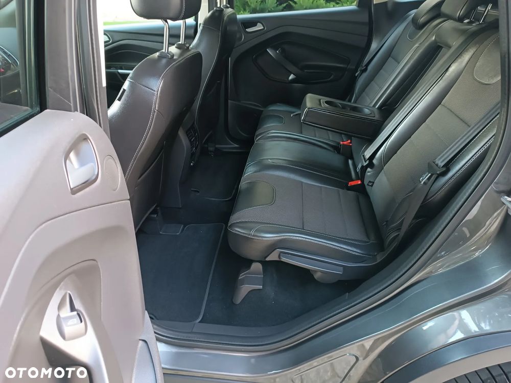 Ford Kuga 2.0 TDCi 4WD Titanium Plus - 25
