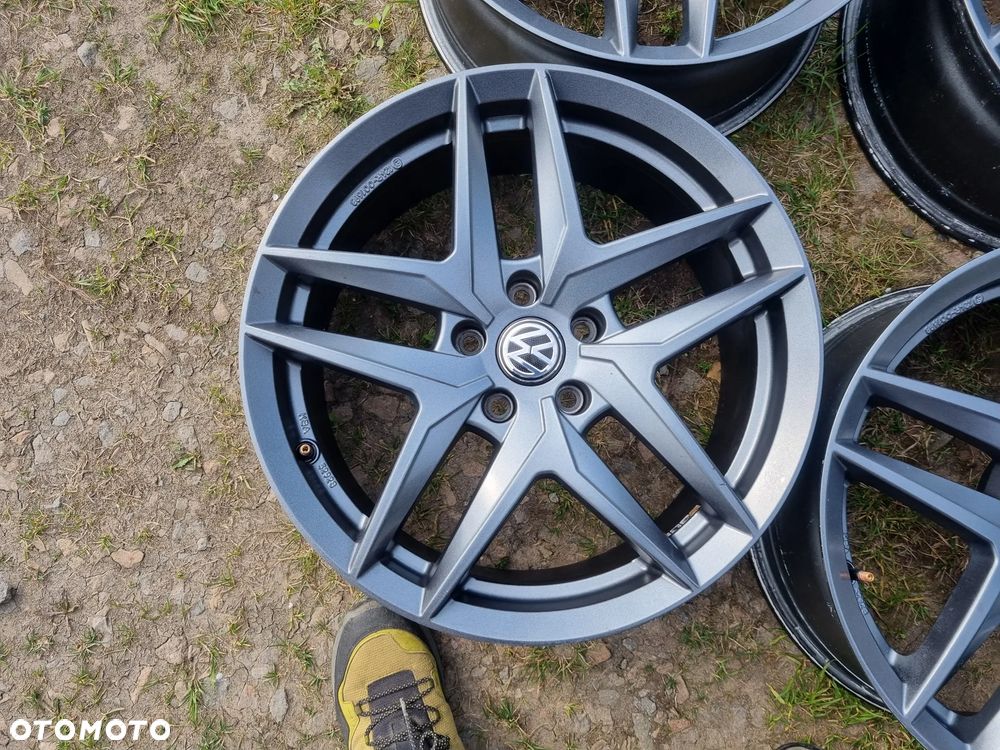 AUDI A4,VW TIGUAN,SHARAN,SEAT,SKODA alu 8X18 ET31 5X112 super stan 4szt. - 6