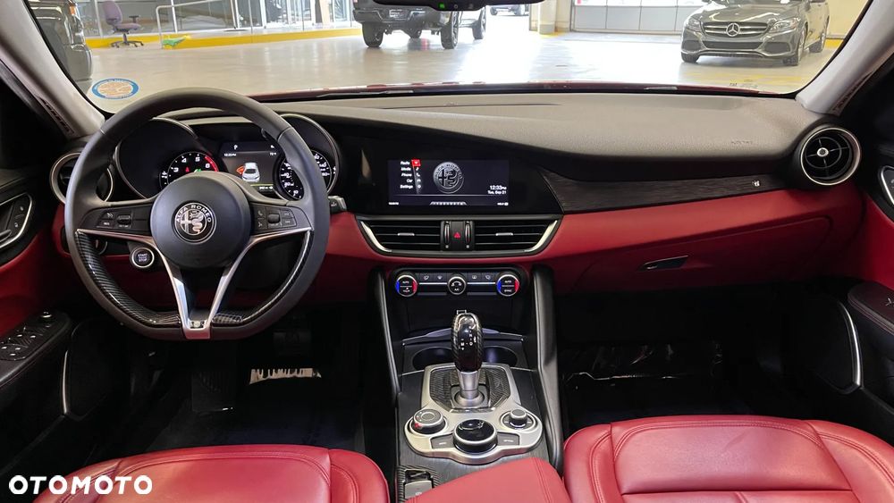 Alfa Romeo Giulia - 6