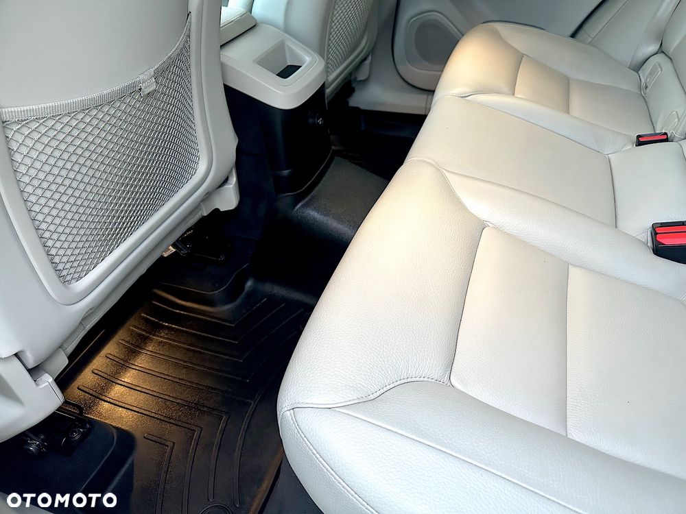 Volvo XC 60 T8 AWD Plug-In Hybrid Inscription Expression - 21