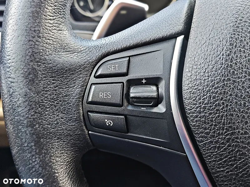 BMW Seria 3 - 27