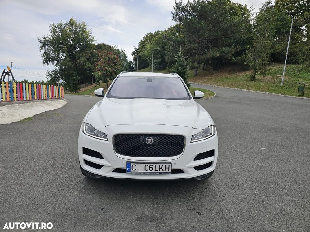 Jaguar F-Pace 2017 photo 4