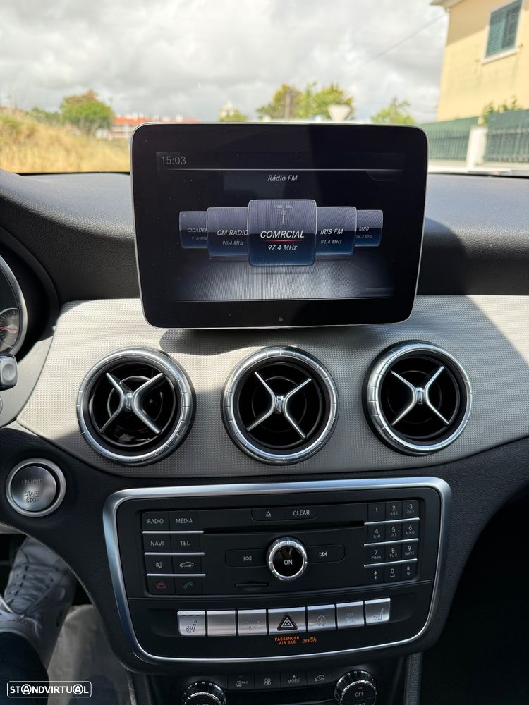 Mercedes-Benz CLA 200 d Shooting Brake AMG Line Aut. - 36