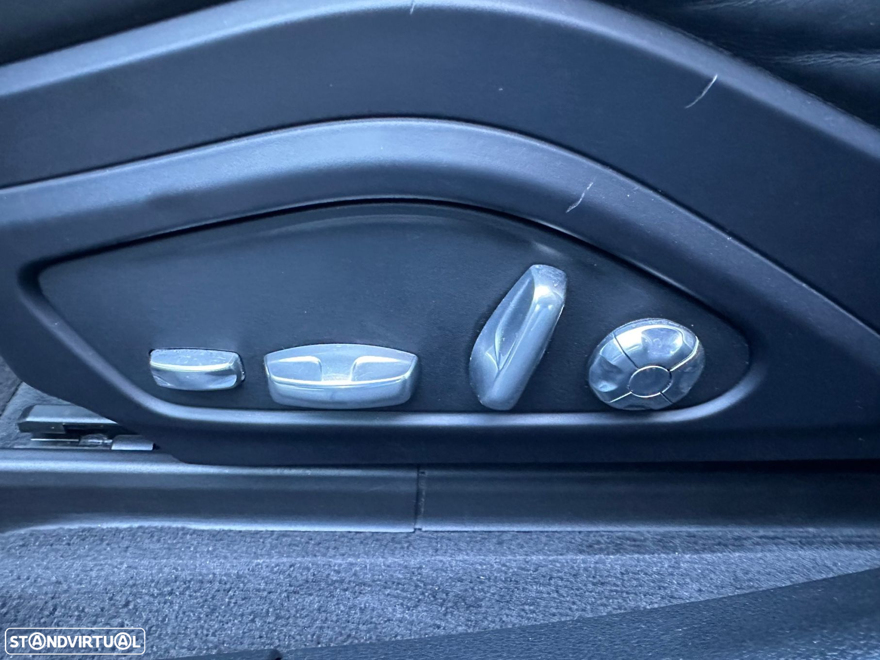 Porsche Panamera Sport Turismo 4 E-Hybrid 10 Years Edition - 29