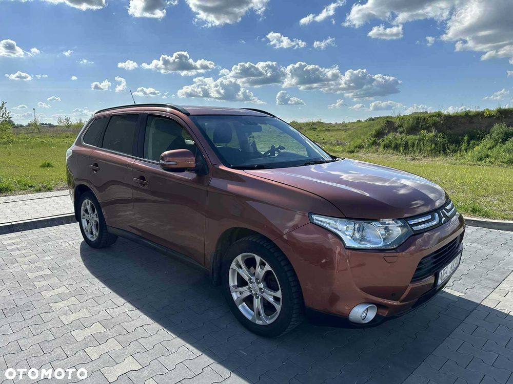 Mitsubishi Outlander - 4