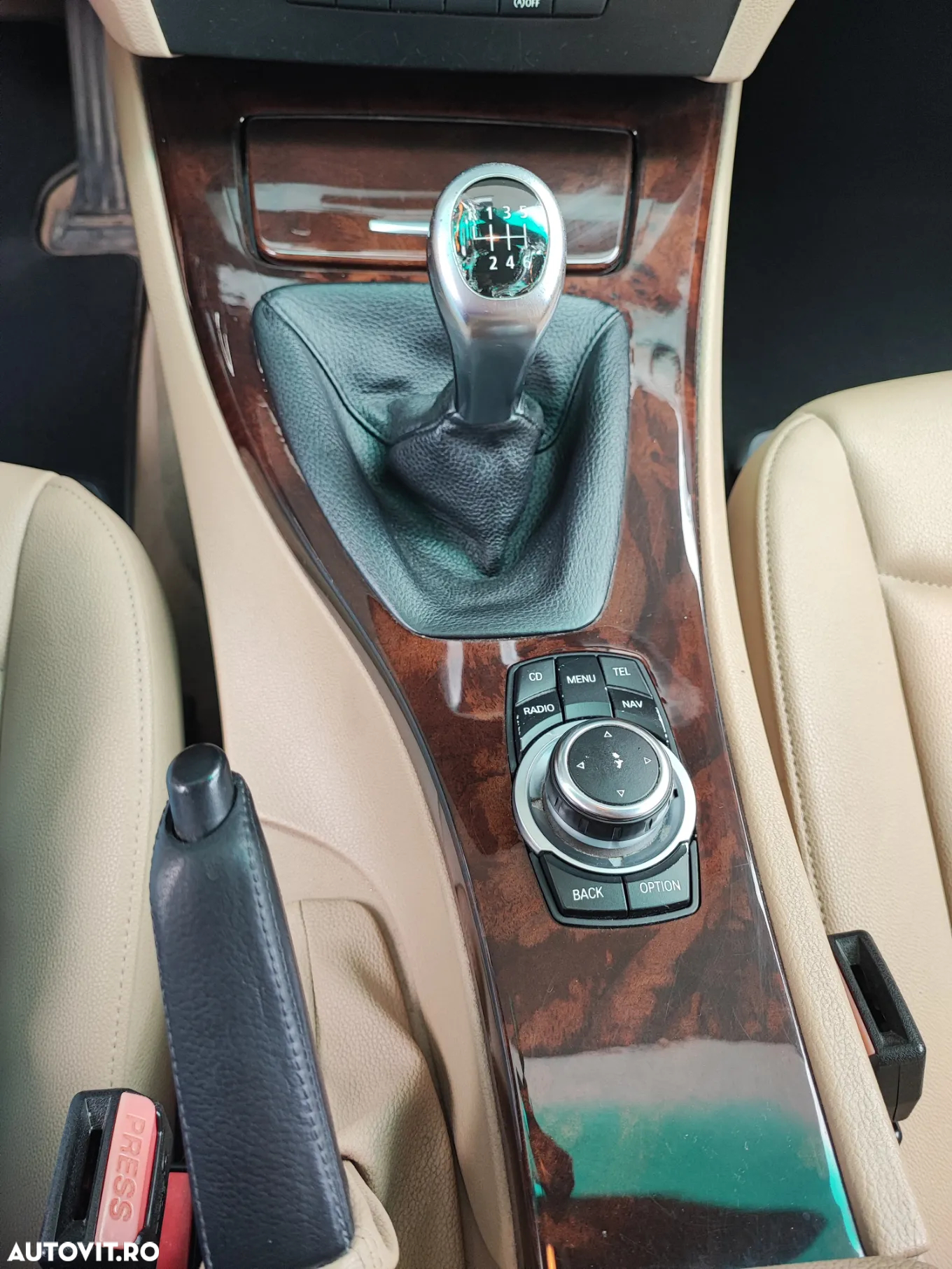 BMW Seria 3 320d EfficientDynamics Edition - 34