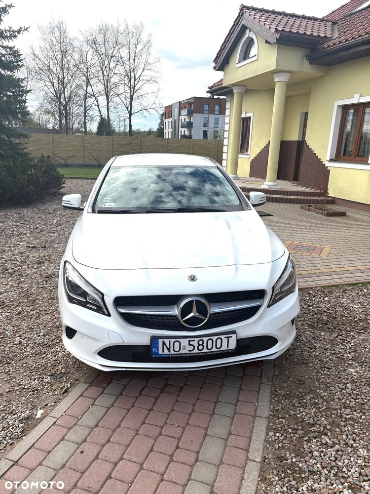 Mercedes-Benz CLA - 4