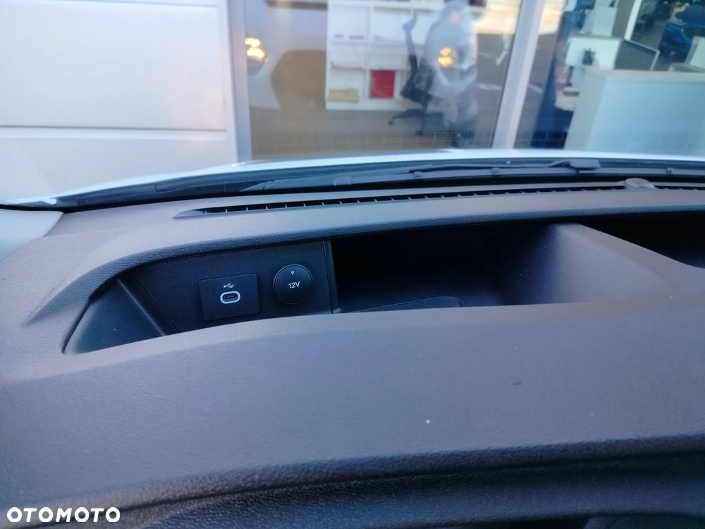 Ford Transit - 13
