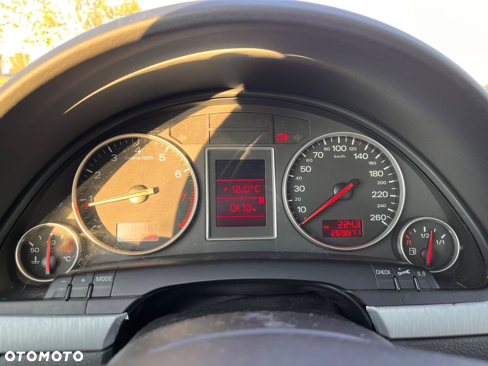 Audi A4 Limousine 1.8T - 15