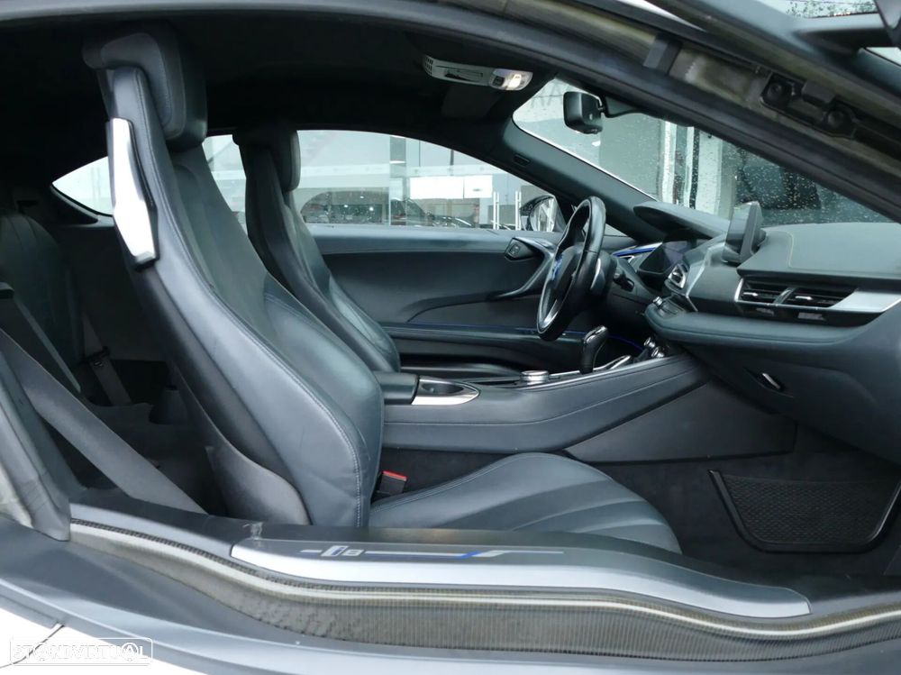 BMW i8 Standard - 32