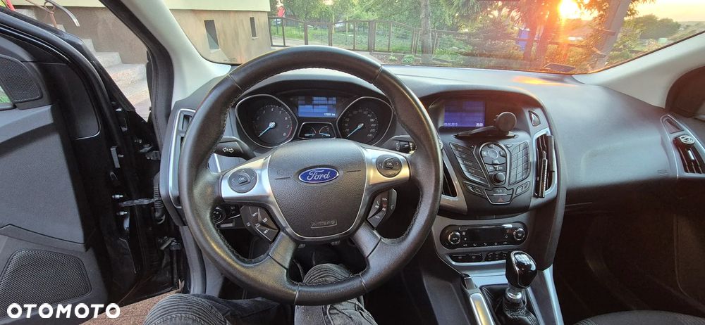 Ford Focus 1.6 EcoBoost Titanium - 10