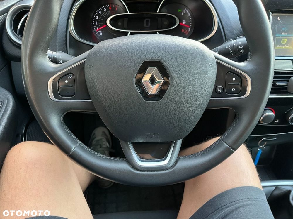Renault Clio 1.2 16V Life - 17
