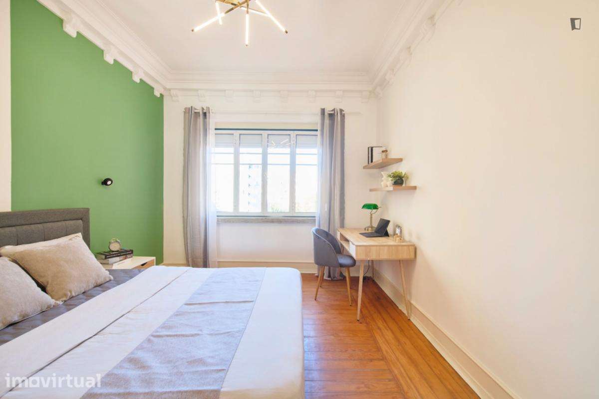Quarto - localizado em Alameda Lisbon - Grande imagem: 3/33
