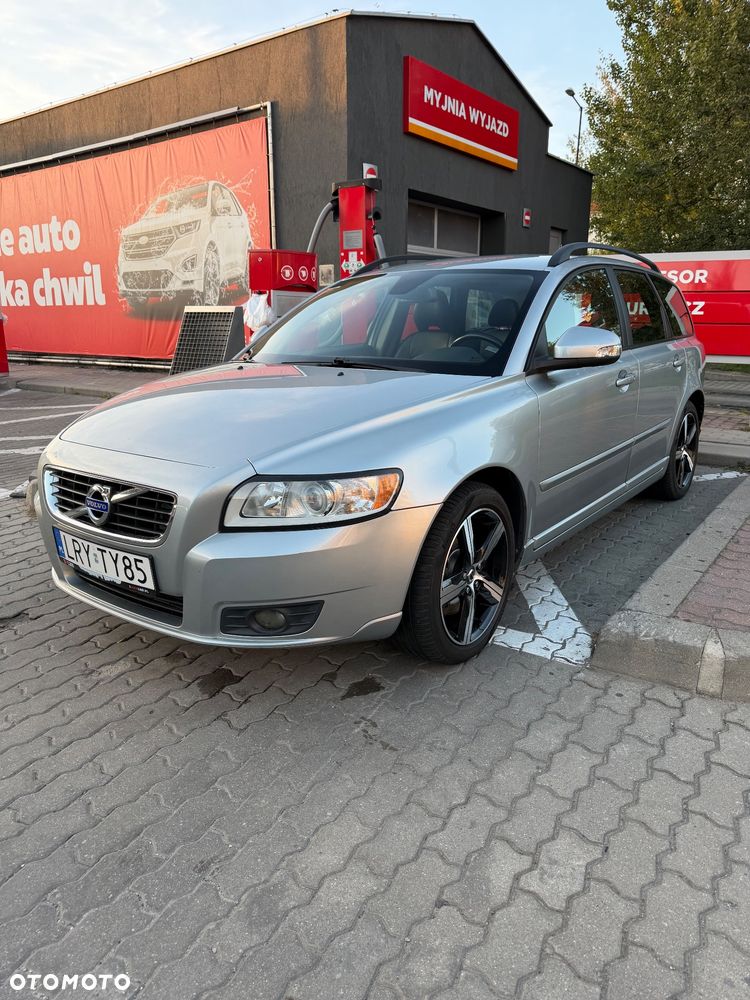 Volvo V50 D3 Momentum - 1