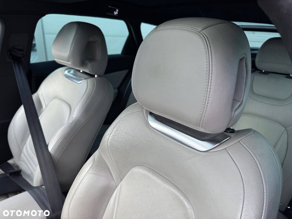 Citroën DS5 Hybrid4 EGS6 Business - 13