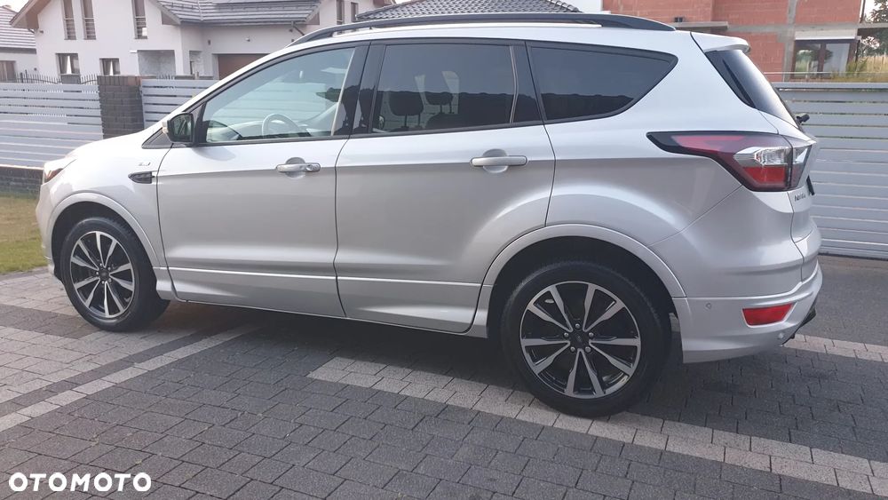 Ford Kuga 2.0 TDCi 2x4 ST-Line - 7