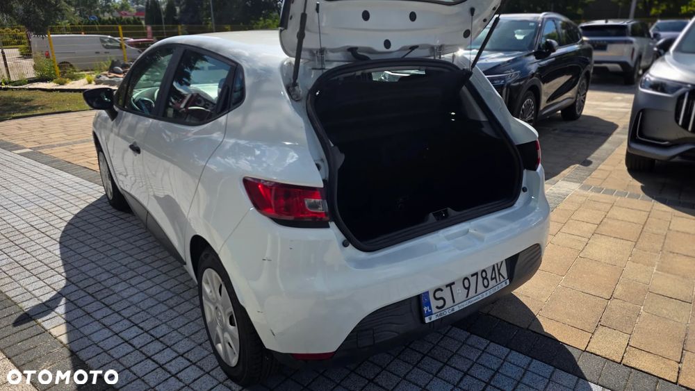 Renault Clio 1.2 16V Limited Plus - 4