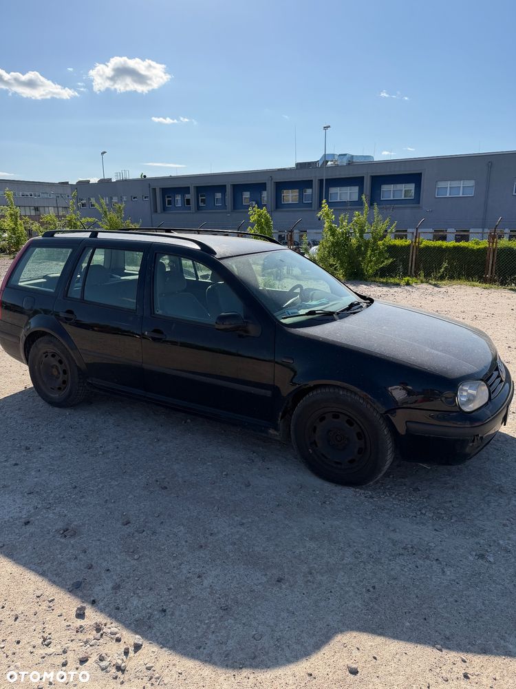 Volkswagen Golf - 2