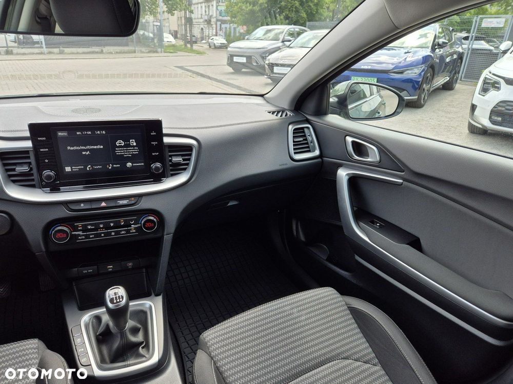 Kia Ceed 1.5 T-GDI M - 18