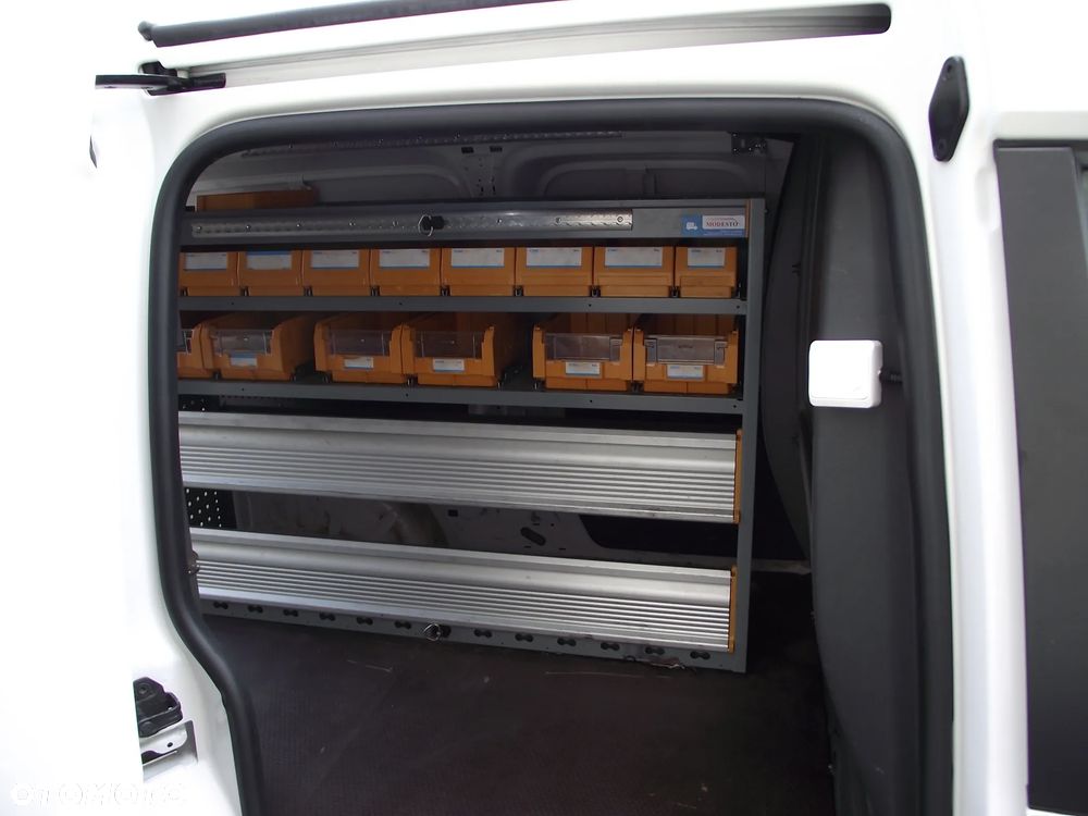 Volkswagen CADDY MAXI - 30