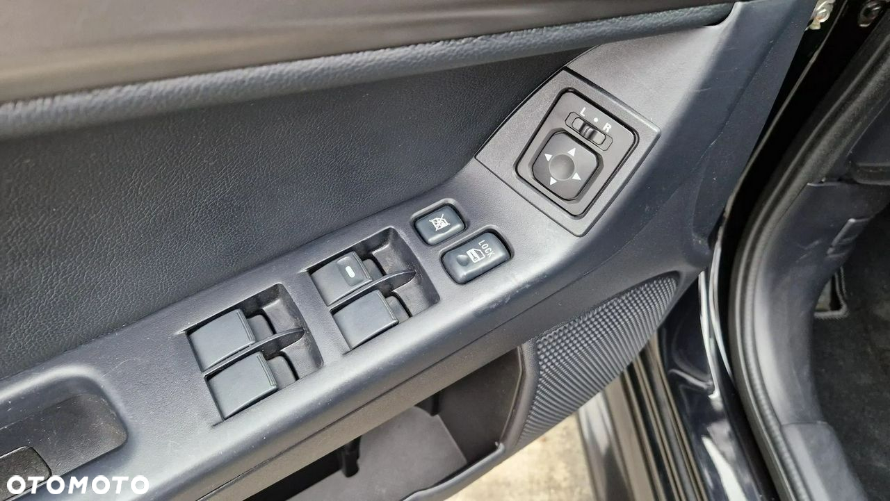 Mitsubishi Lancer - 27