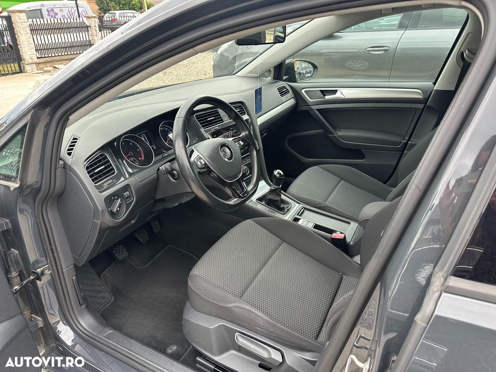 Volkswagen Golf 1.6 TDI SCR Comfortline - 12