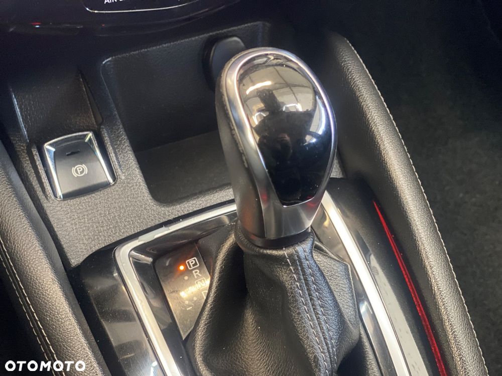 Nissan Qashqai 1.3 DIG-T Acenta DCT - 28