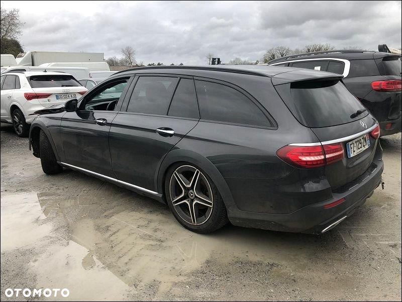 Mercedes-Benz Klasa E - 4