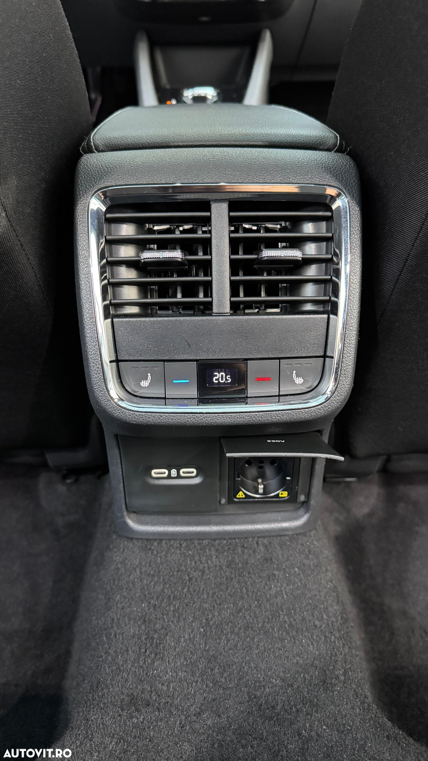 Skoda Octavia 2.0 TDI DSG First Edition - 12