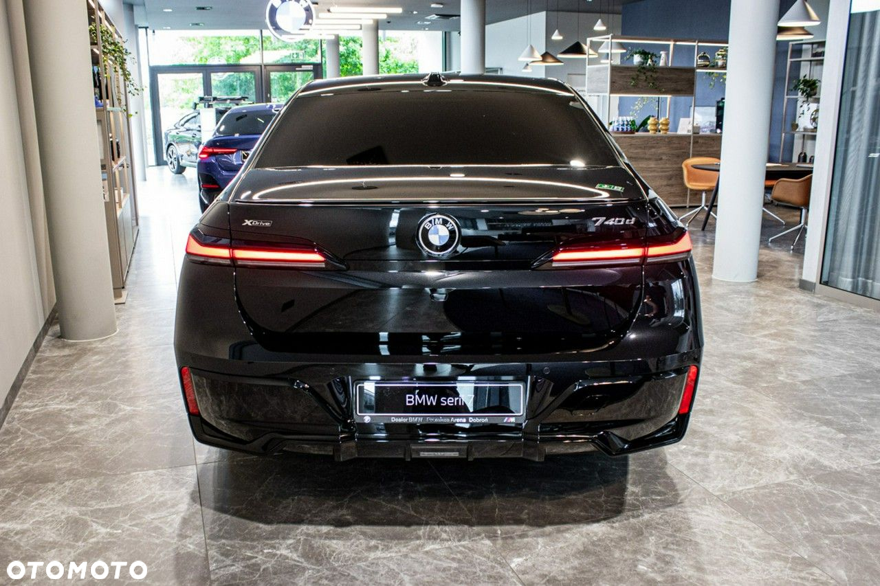BMW Seria 7 - 8