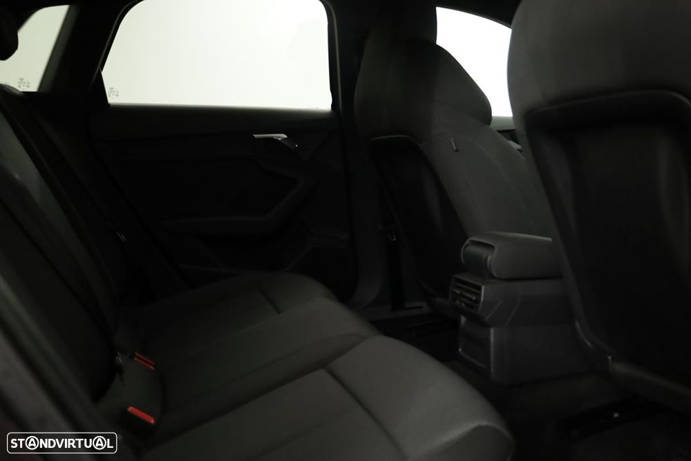Audi A3 Sportback 45 TFSIe S line - 23