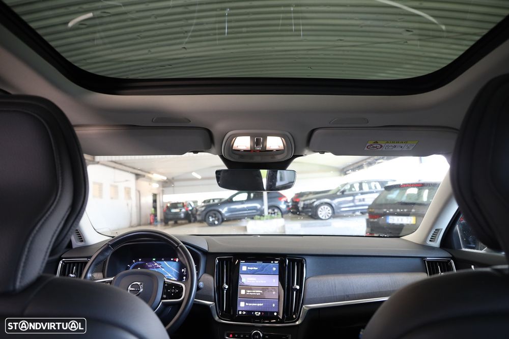 Volvo V90 Cross Country 2.0 B4 AWD - 21