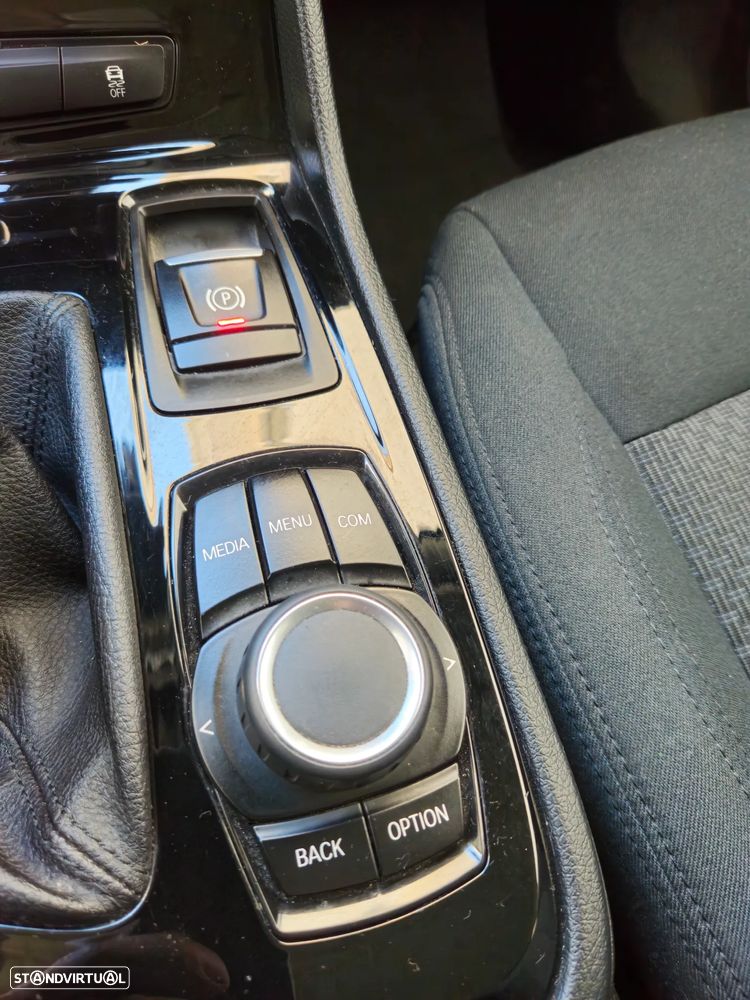 BMW 216 Active Tourer d Advantage - 22